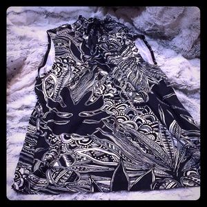 A nice no sleeve soft shirt